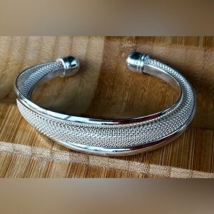 925 Sterling Silver Solid Bands & Twisted Mesh Cuff Bracelet 31.59 Grams!